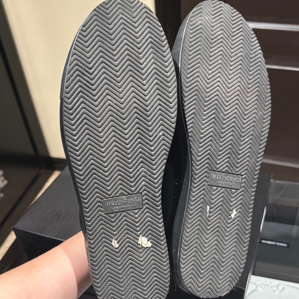 Valentino Black Sneakers - Picture 4 of 8